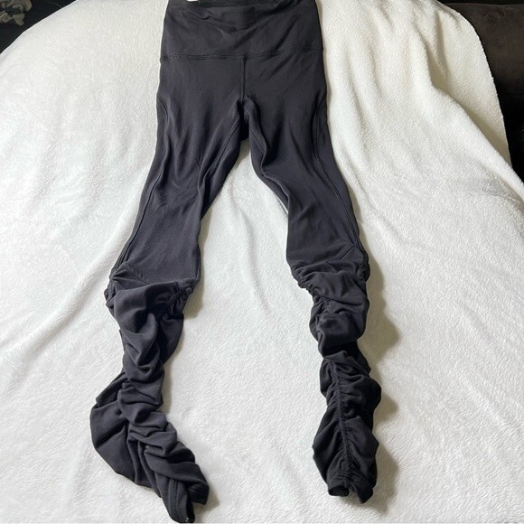 lululemon Black Ready to Rulu 28” Leggings Tights - Picture 3 of 6